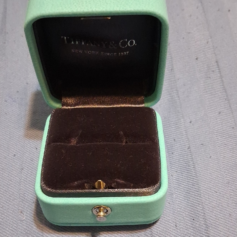 Tiffany And Co Ring Box